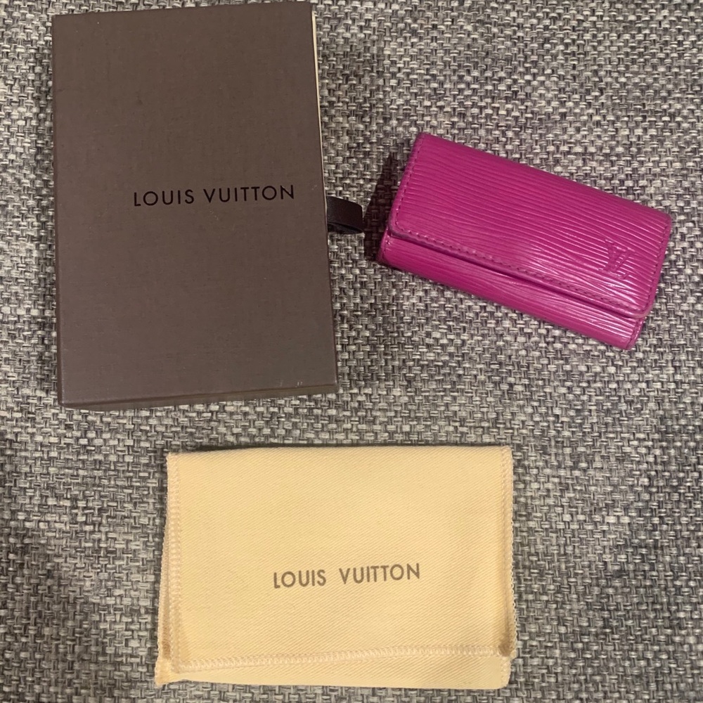 Louis Vuitton 4 Key Holder